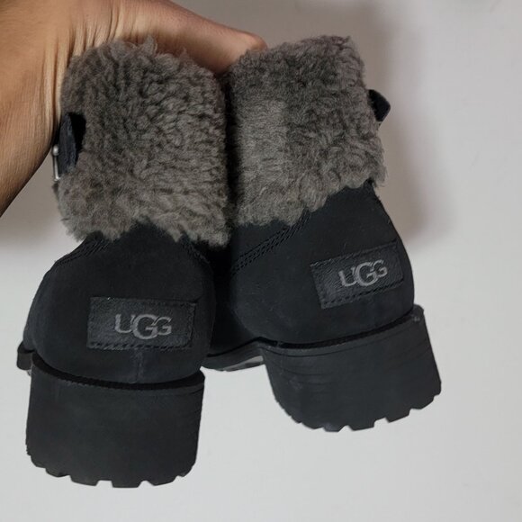 UGG Bodie Cuff Boots Womens 9.5 Fur Shearling Winter Cozy Outdoors Boho Warm - Picture 7 of 9